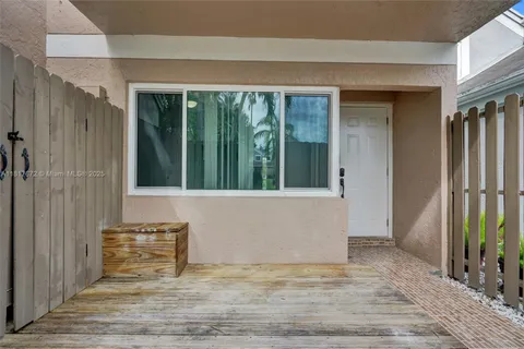 1449 NW 122nd Ter, Pembroke Pines FL 33026