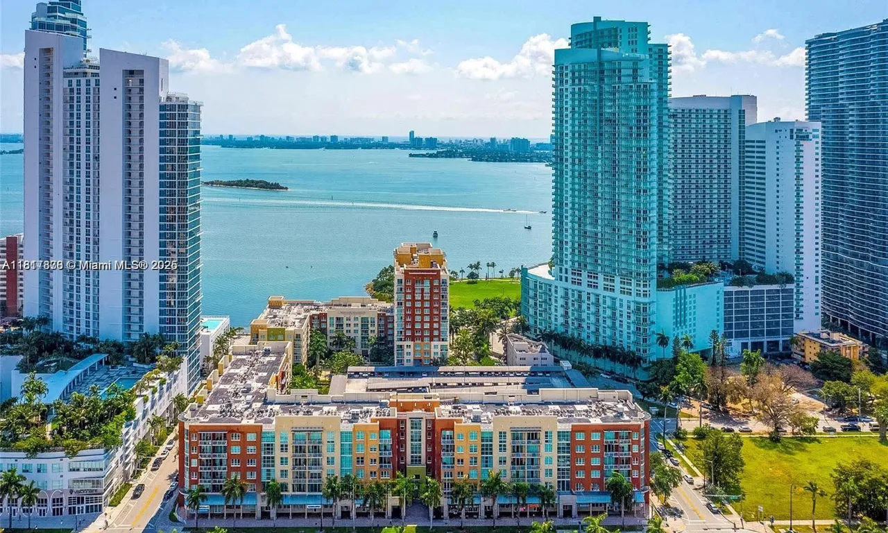 2000 N Bayshore Dr # 218, Miami FL 33137
