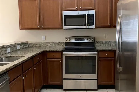 8960 NW 97th Ave # 217, Doral FL 33178