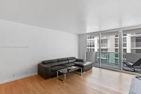 1200 West Ave # 823, Miami Beach FL 33139