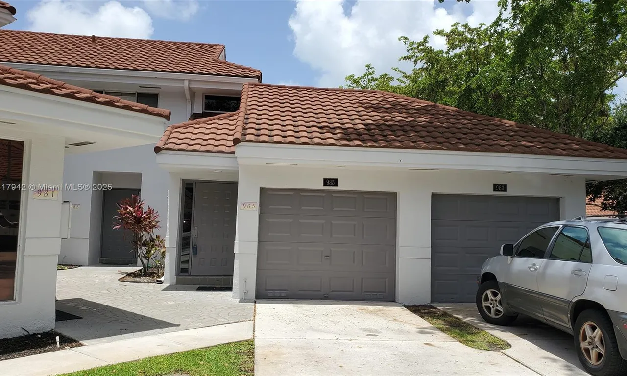 985 NW 93rd Ave # 112, Plantation FL 33324