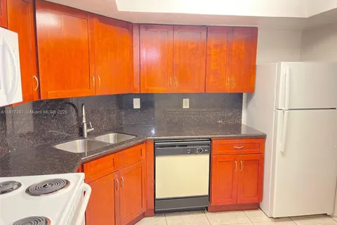 7410 SW 82nd St # K103, Miami FL 33143