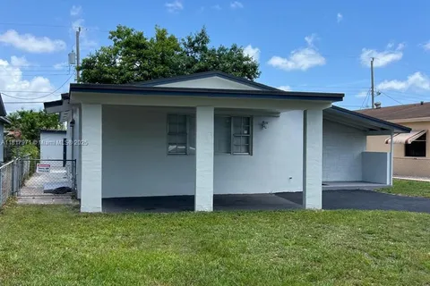 5291 Flagler St, Hollywood FL 33021