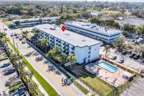 16450 NW 2nd Ave # 409, Miami FL 33169
