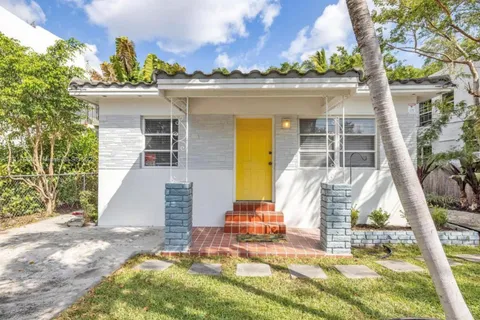 545-547 NE 64th St, Miami FL 33138