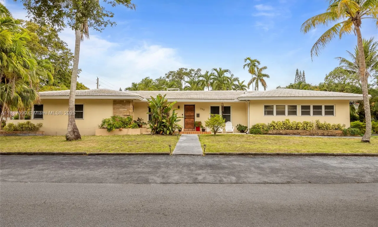 790 NE 119th St, Biscayne Park FL 33161