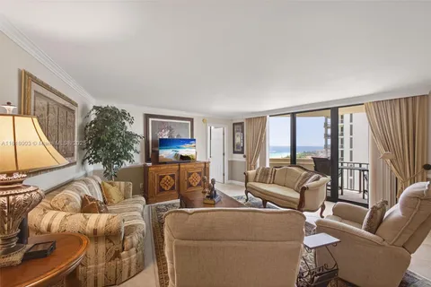 2800 N Ocean Dr # 20A, Riviera Beach FL 33404