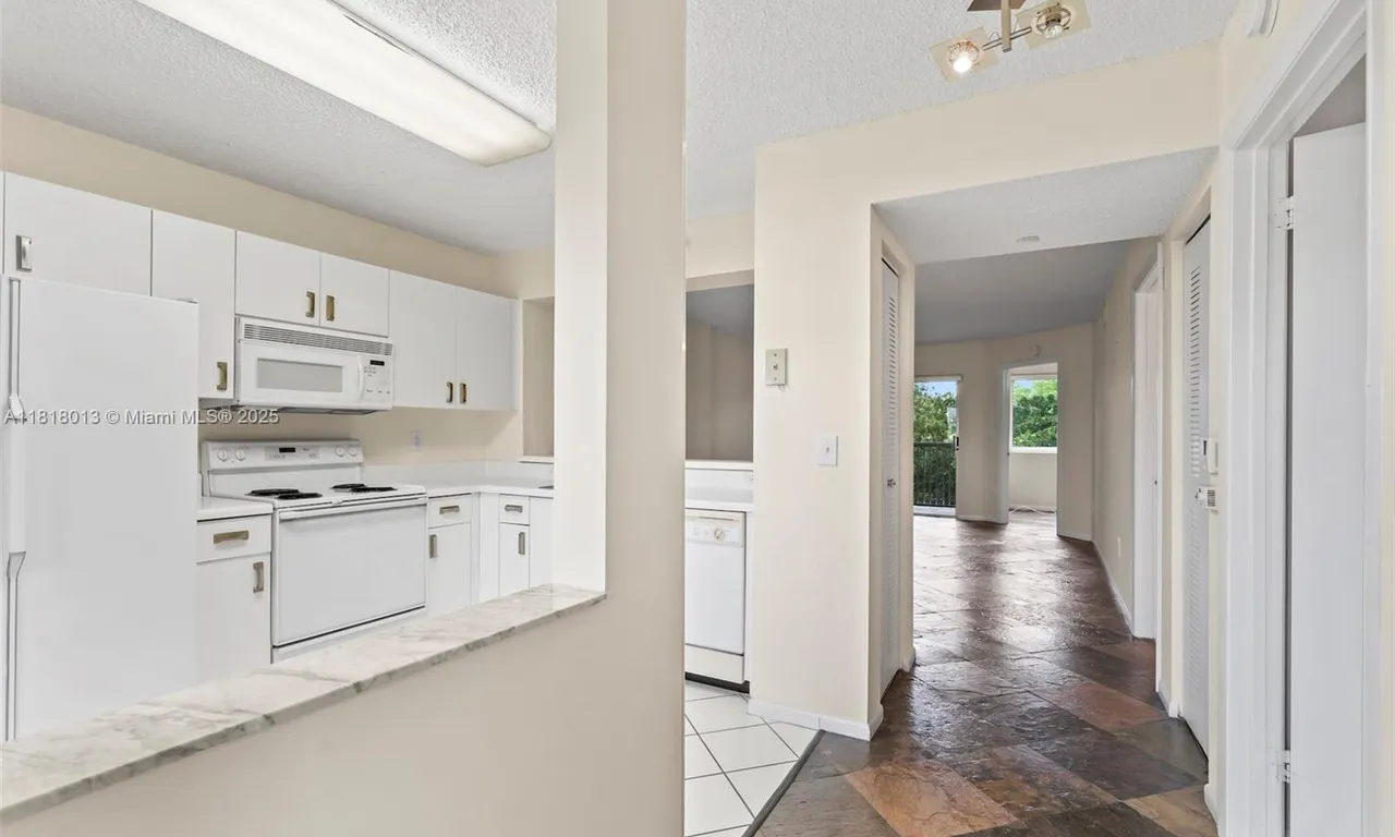 9511 Weldon Cir # G406, Tamarac FL 33321