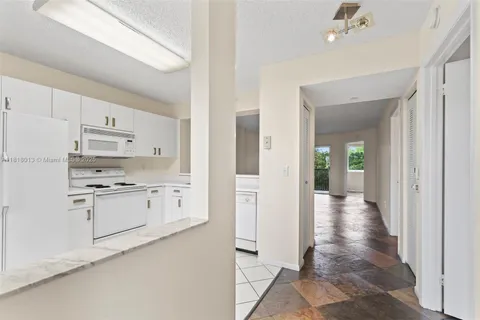 9511 Weldon Cir # G406, Tamarac FL 33321
