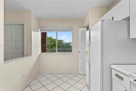 9511 Weldon Cir # G406, Tamarac FL 33321