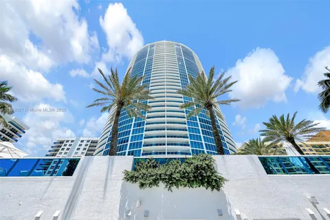 2711 S Ocean Drive # 3003, Hollywood FL 33019