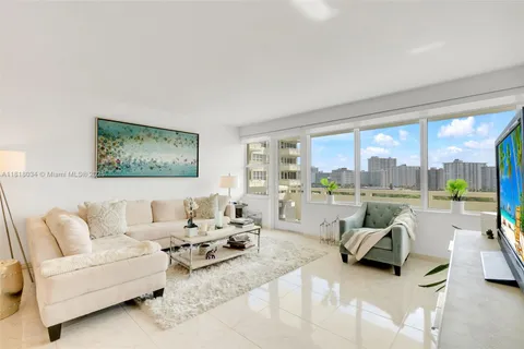 3200 NE 36th St # 1221, Fort Lauderdale FL 33308