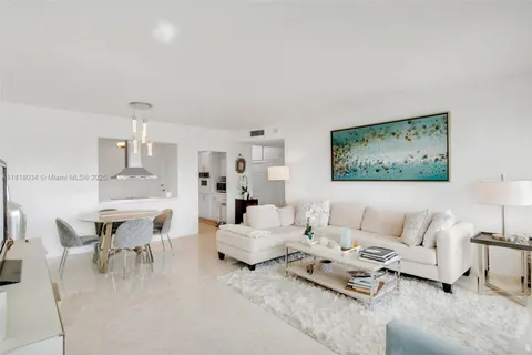 3200 NE 36th St # 1221, Fort Lauderdale FL 33308