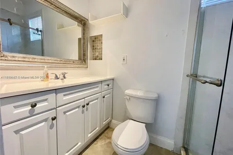 712 SW 5th Ct # 3, Hallandale Beach FL 33009