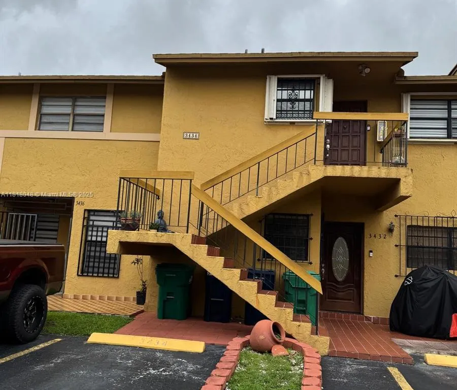 3434 SW 112th Ave # 2, Miami FL 33165