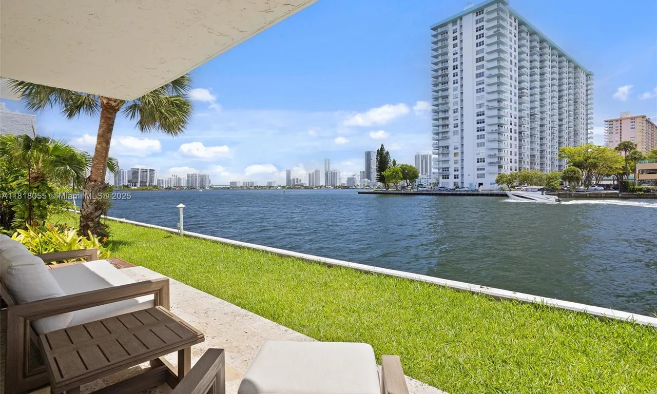 4000 NE 170th St # 108, North Miami Beach FL 33160