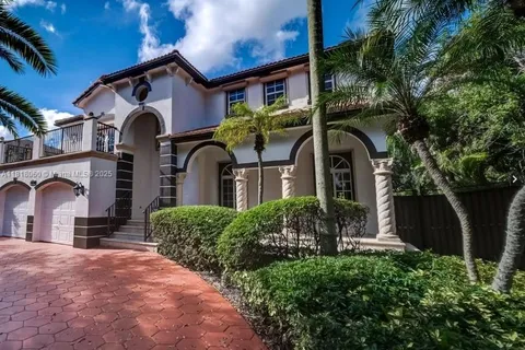 16310 NW 84th Ct, Miami Lakes FL 33016