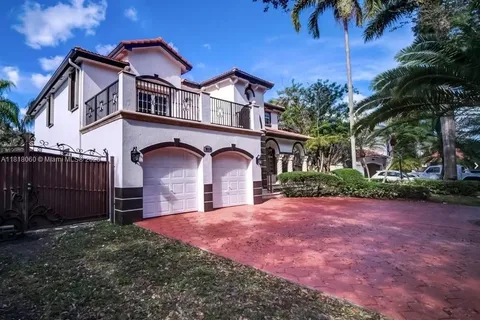 16310 NW 84th Ct, Miami Lakes FL 33016
