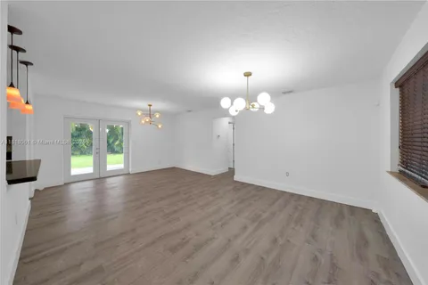 1531 NW 81st Ave # 0, Pembroke Pines FL 33024