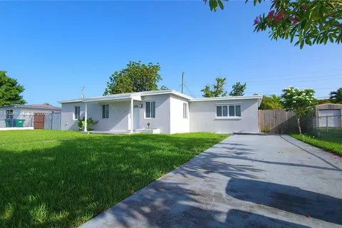 7410 SW 37th St, Miami FL 33155