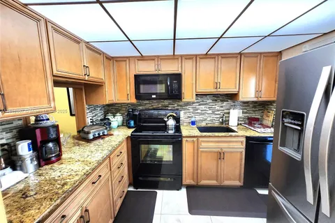 1951 NE 39 Street # 149, Lighthouse Point FL 33064