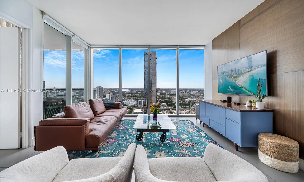 1040 Biscayne Blvd # 3607, Miami FL 33132
