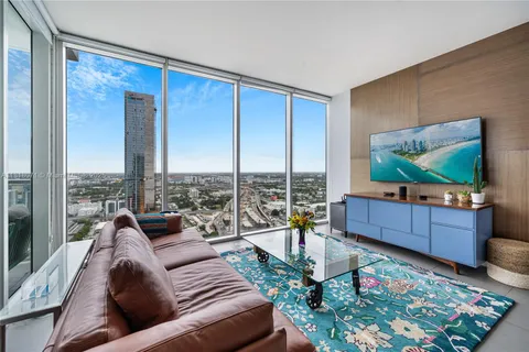 1040 Biscayne Blvd # 3607, Miami FL 33132