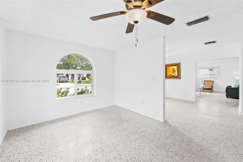 5840 SW 42nd Ter, Miami FL 33155