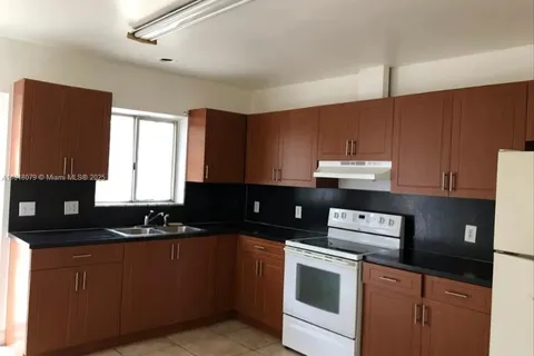 7801 NW 6th Ave # 1, Miami FL 33150
