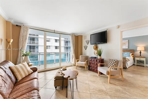 6917 Collins Ave # 506, Miami Beach FL 33141