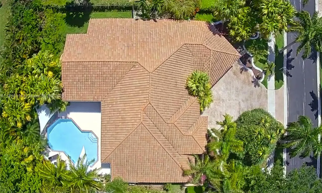 375 Sabal Way, Weston FL 33326