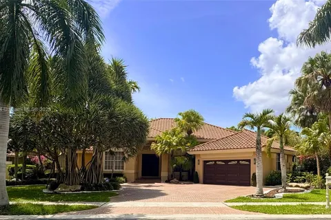 375 Sabal Way, Weston FL 33326