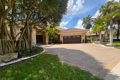 375 Sabal Way, Weston FL 33326