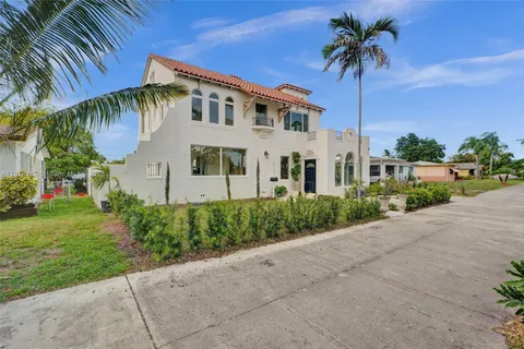 1731 NE 171st St, North Miami Beach FL 33162