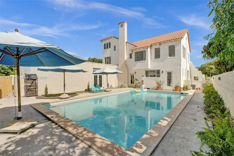 1731 NE 171st St, North Miami Beach FL 33162