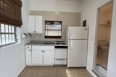 242 NE 127th St, North Miami FL 33161