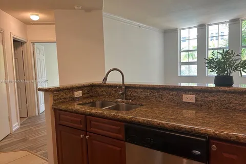 3001 NE 185th St # 418, Aventura FL 33180