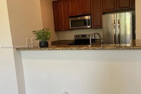 3001 NE 185th St # 418, Aventura FL 33180