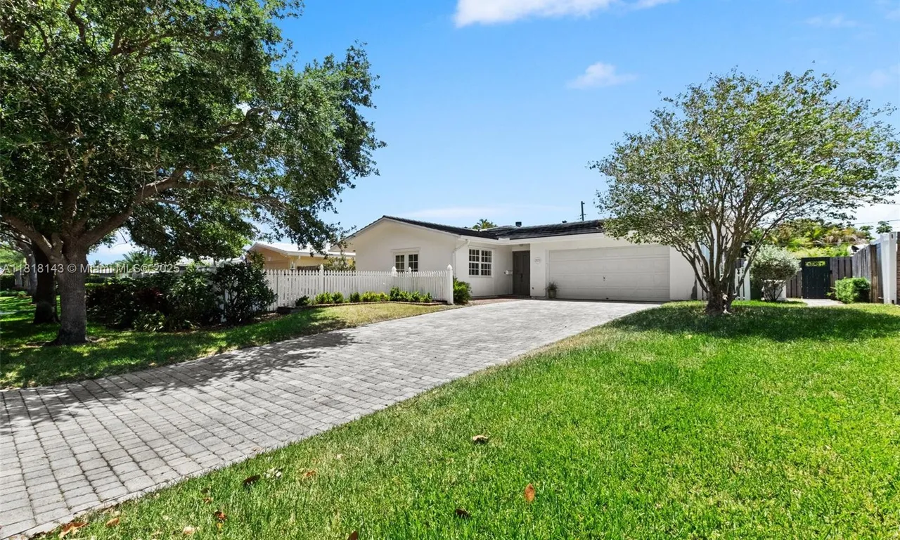 2070 NE 54th Ct # 0, Fort Lauderdale FL 33308