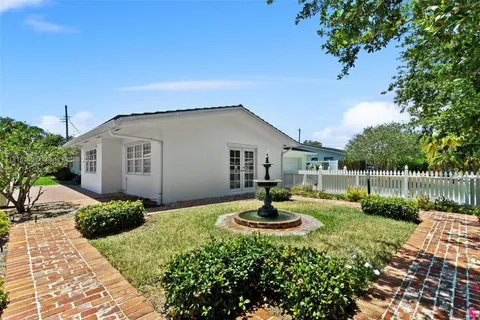 2070 NE 54th Ct # 0, Fort Lauderdale FL 33308