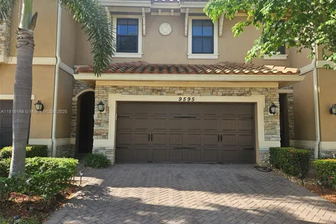 9595 N Town Parc Cir N, Parkland FL 33076