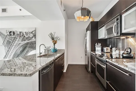 951 Brickell Ave # 3700, Miami FL 33131