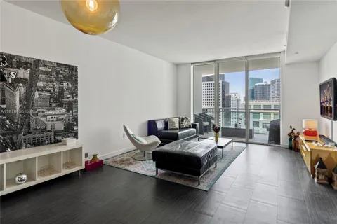 951 Brickell Ave # 3700, Miami FL 33131