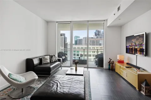 951 Brickell Ave # 3700, Miami FL 33131