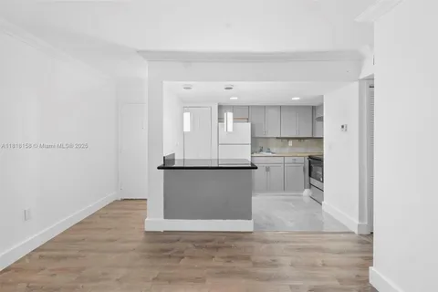 4325 NW South Tamiami Canal Dr # 306, Miami FL 33126