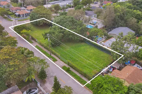 4100 NW 1st Ave, Miami FL 33127