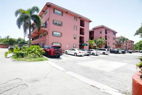 670 Tennis Club Dr # 307, Fort Lauderdale FL 33311