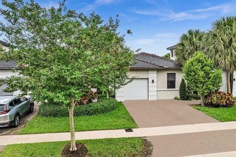 4936 Whispering Way, Dania Beach FL 33312