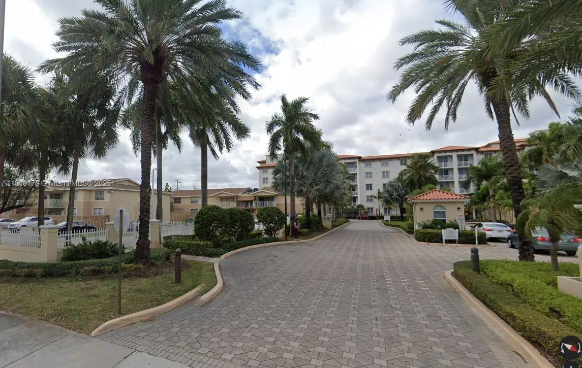 4590 NW 79th Ave # 2B, Doral FL 33166