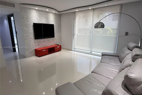 3161 S Ocean Dr # 208, Hallandale Beach FL 33009